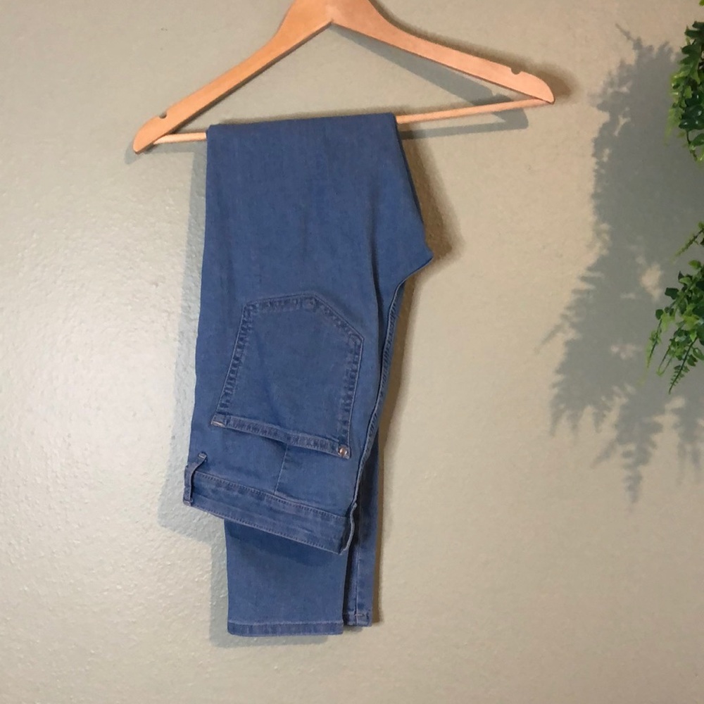 H&M Light Wash Skinny Jeans